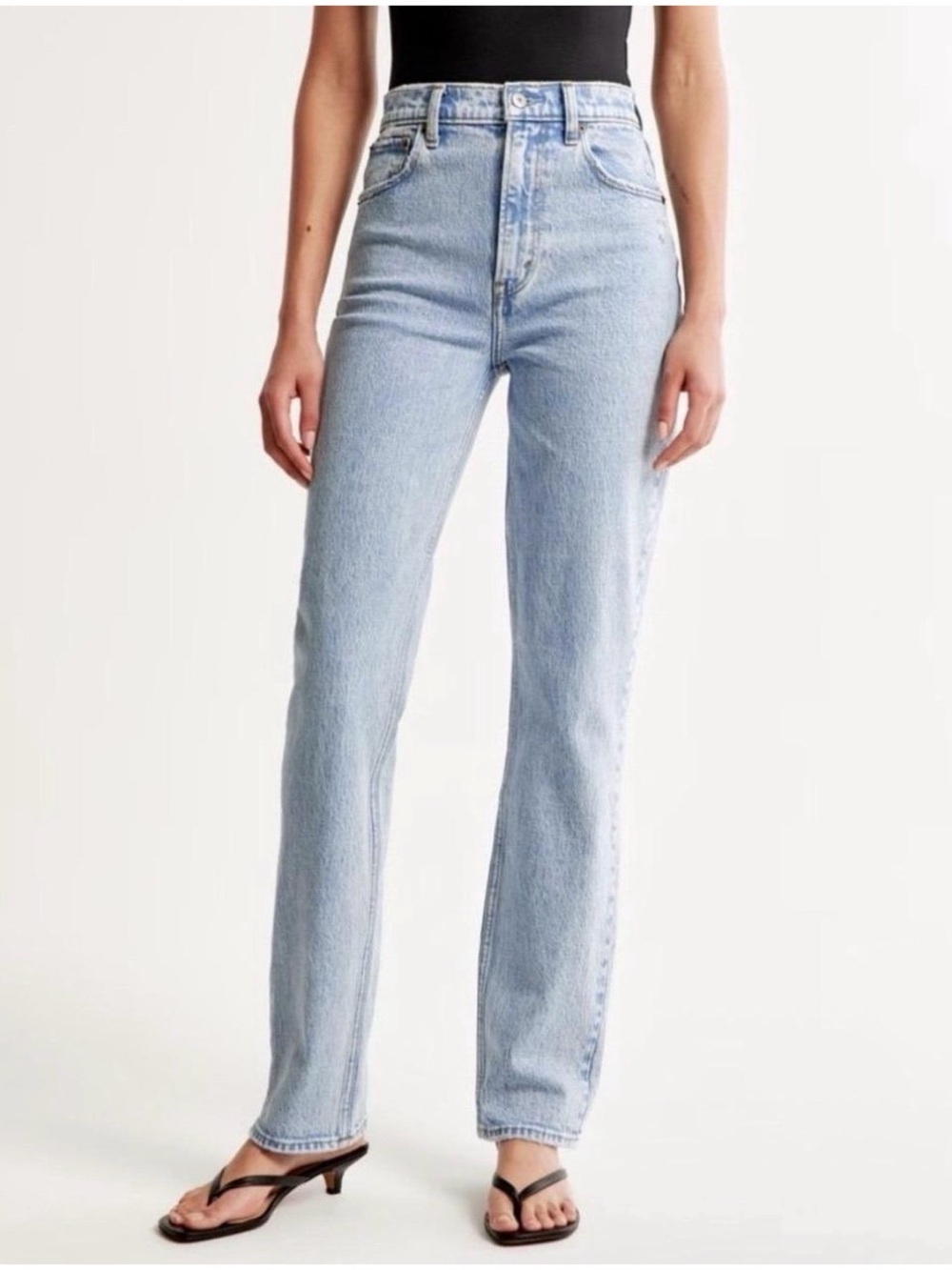 Abercrombie & Fitch The 90’s Straight Ultra High Rise Jeans Size 28/6R